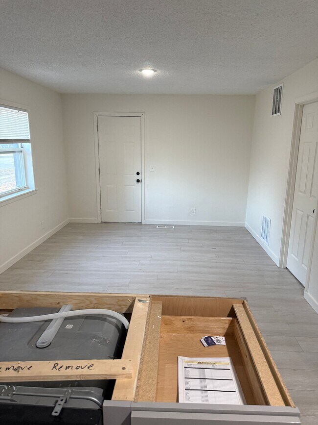 1502 E Del Mar St