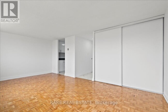 Photo - 7555 Goreway Dr Unit 205