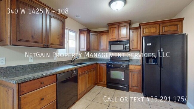 Photo - 340 1425 N St