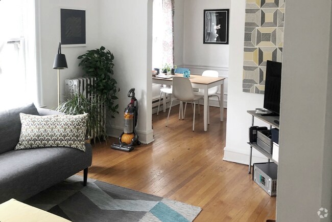 Building Photo - 2146 N Fremont St Unit 2147-2151-2N Rental