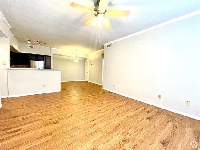 Building Photo - 3133 Buffalo Speedway Unit 8107 Rental