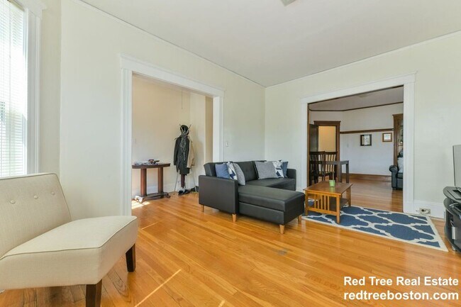 11 Parkton Rd Unit 1