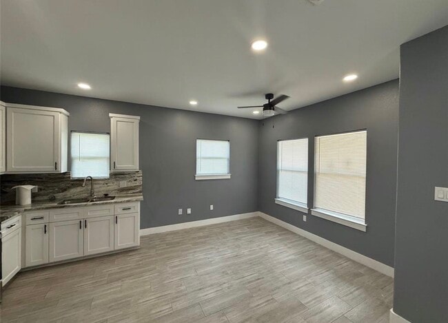 Photo - 9815 Garcroft St