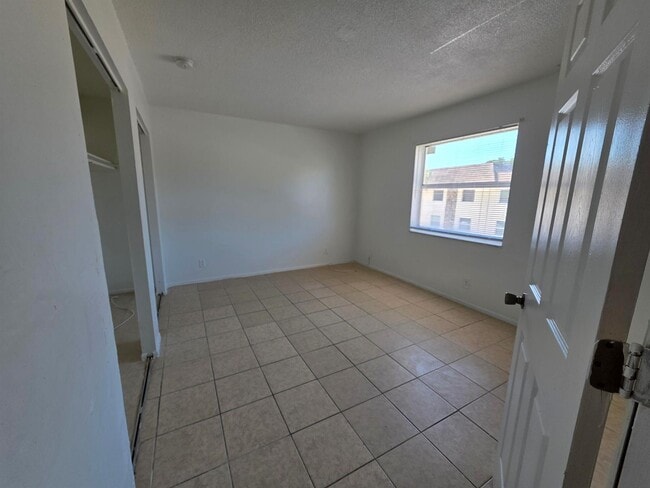 Photo - 4760 NW 24th Ct Unit B211