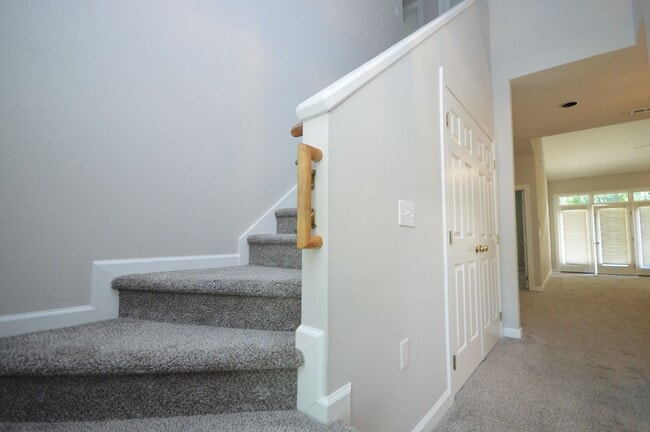 Photo - 3319 Philmont Dr
