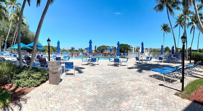 Photo - 9440 Poinciana Pl Unit 404