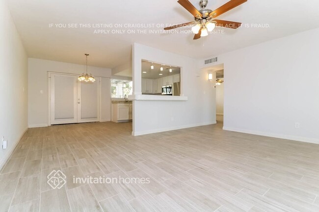 Photo - 8929 W Devonshire Ave