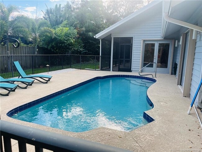 Building Photo - 8 Kingston Ct