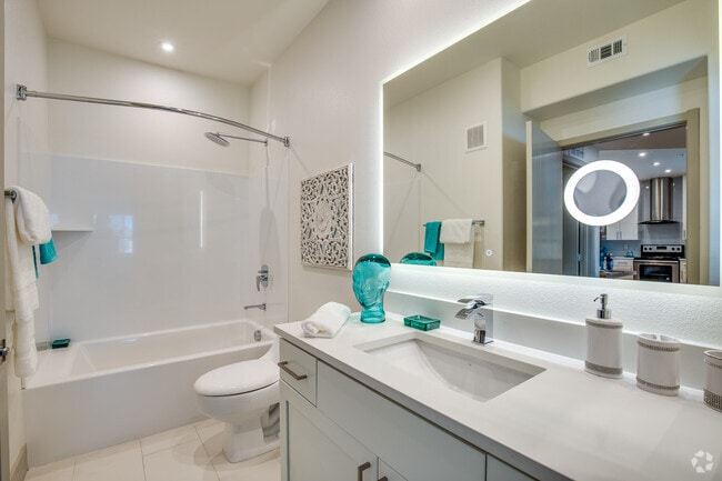 1 BR, 1 BA (B) - 898 SF
