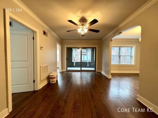 Photo - 710 W 48th St Unit 205