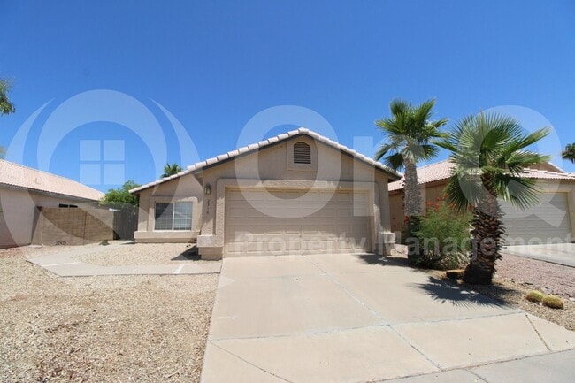 Building Photo - 2316 E Kelton Ln Rental