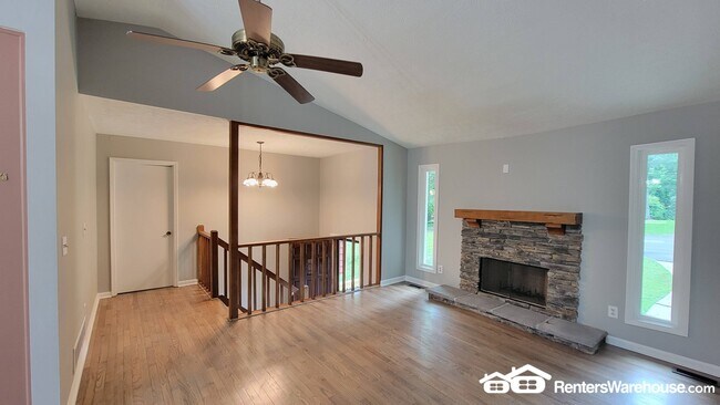 Photo - 3039 Jonathan Ct SW