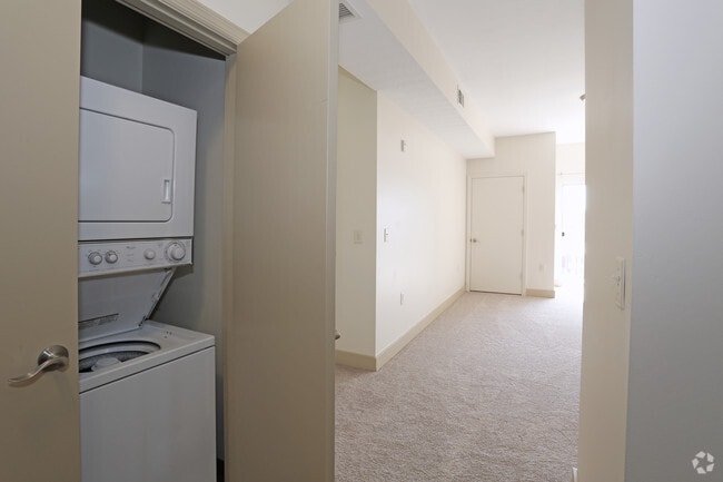1BR, 1BA - 730 SF (Standard)