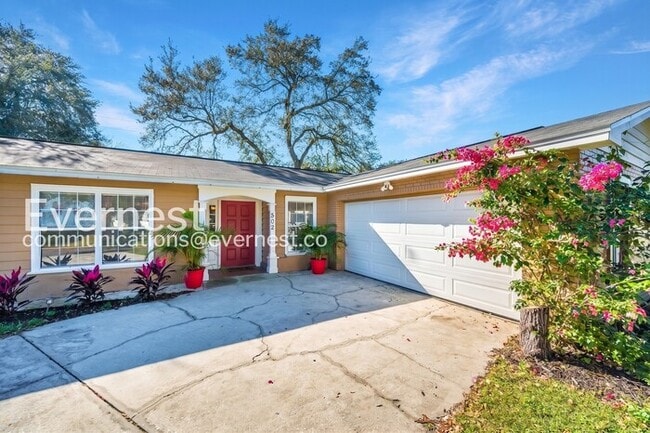 Building Photo - 502 El Camino Real S