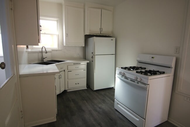 Photo - 507 S Verdugo Rd