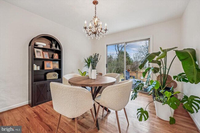 Photo - 11712 Seven Locks Rd