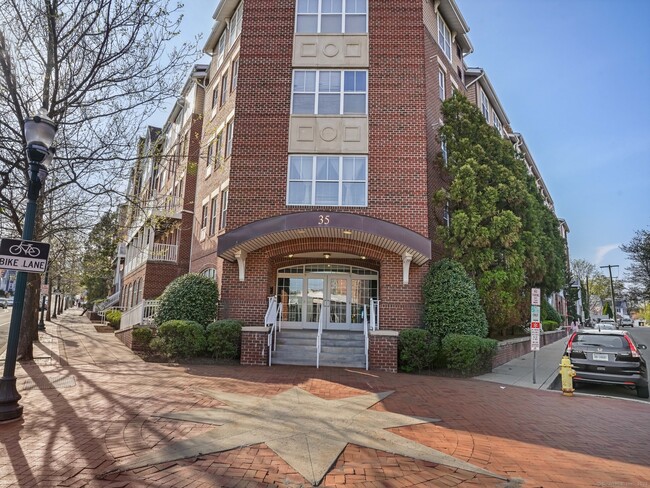 Photo - 35 W Broad St Condo Unit 404