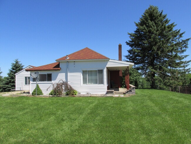 Porche delantero - 18945 195th Ave