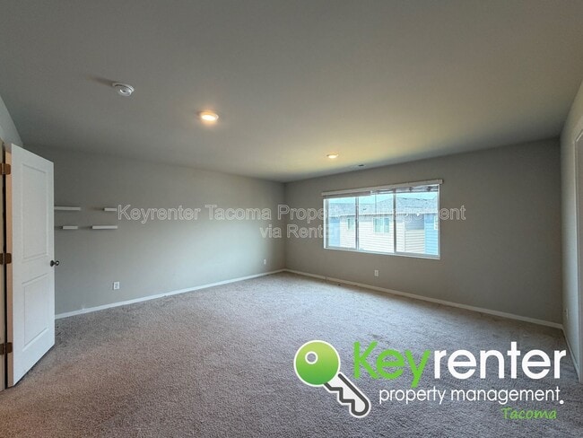 Photo - 10715-10187 187 St Ct E