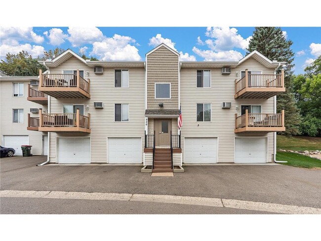 Building Photo - 926 Wescott Trail Unit 201