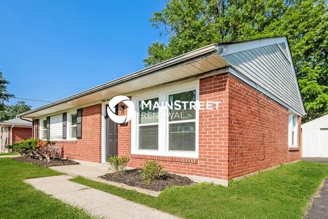 3 Bedroom Pet-Friendly Home in Louisville, KY with Main Street Renewal