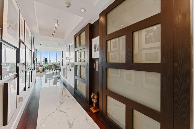 Photo - 6000 Indian Creek Dr Unit PH 2501