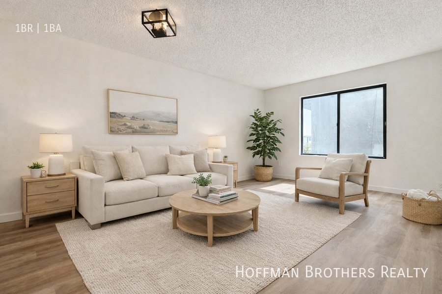Photo - 11817 Victory Blvd Unidad 104