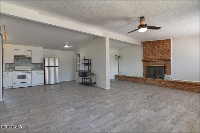 Photo - 5726 Dearborne Dr