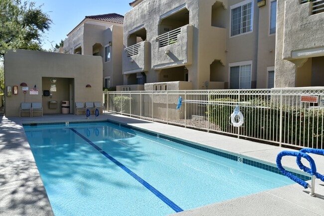Photo - Spacious 1BED/1BATH 2nd floor Condo in La Posada at Summerlin. Unidad 207
