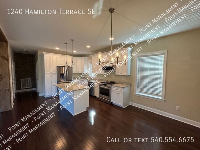 Photo - 1240 Hamilton Terrace SE