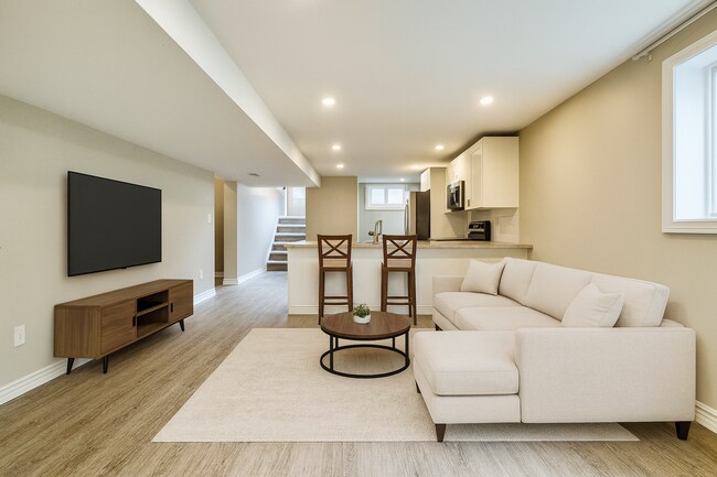 Photo - 115 Marigold St