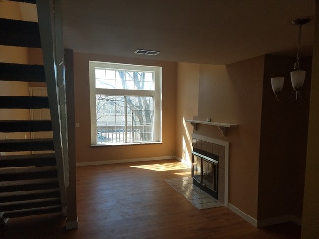 Living Room - 1885 S Quebec Way Unit 25