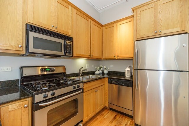Photo - 1919 S Michigan Ave Unit 404