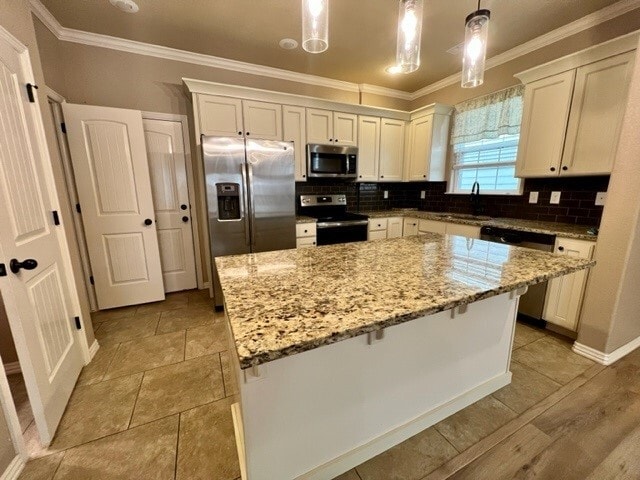 Photo - 892 W Hughes St