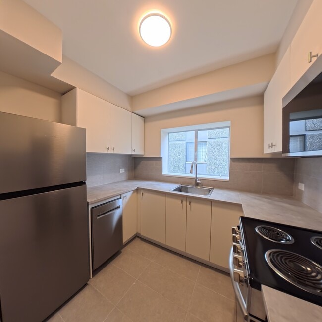 Photo - 1540 Haro St Unit 201