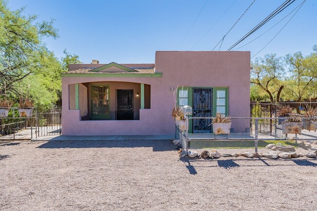 Photo - 1926 N Fremont Ave