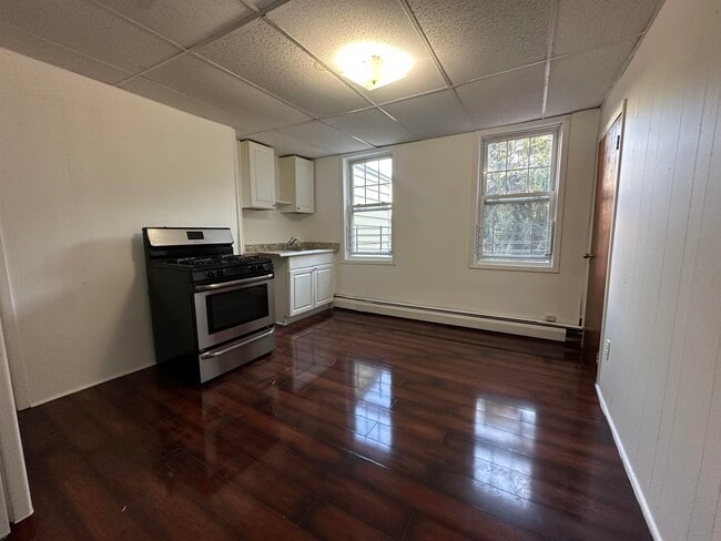 Photo - 49 Poplar St