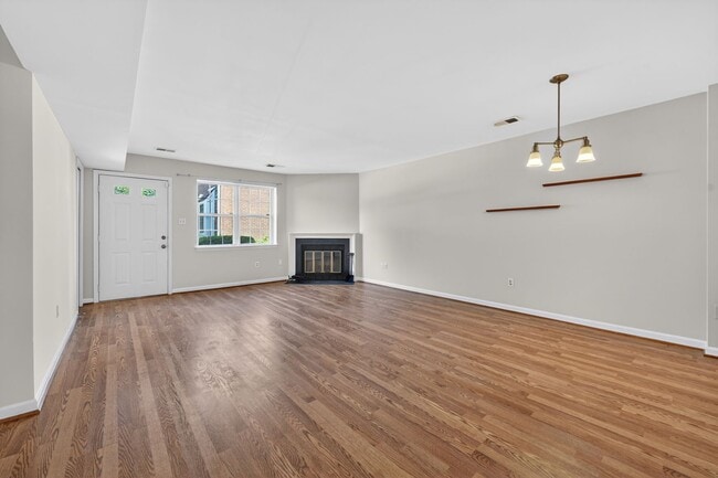 Photo - 1625 S Barton St