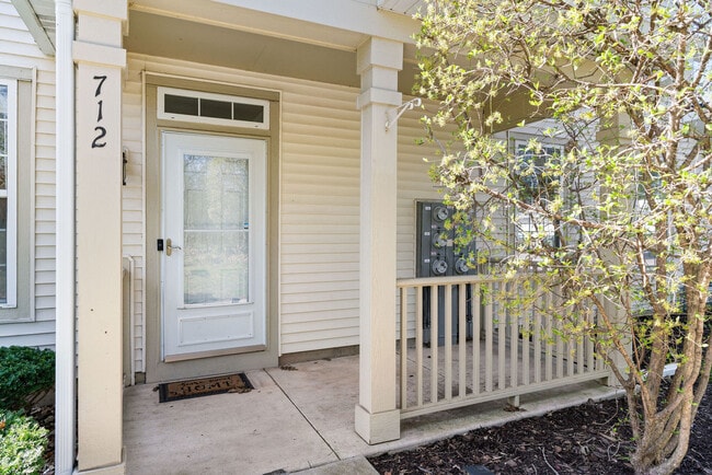 Photo - 712 Morris Ct