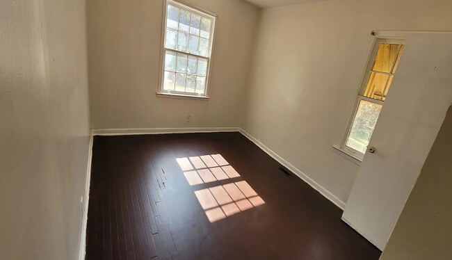 Photo - 1687 Beechwood Blvd SW