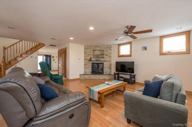 Photo - 76 Coronado St