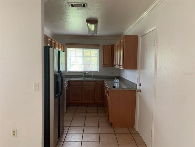 Photo - 18356 Robinson Ave
