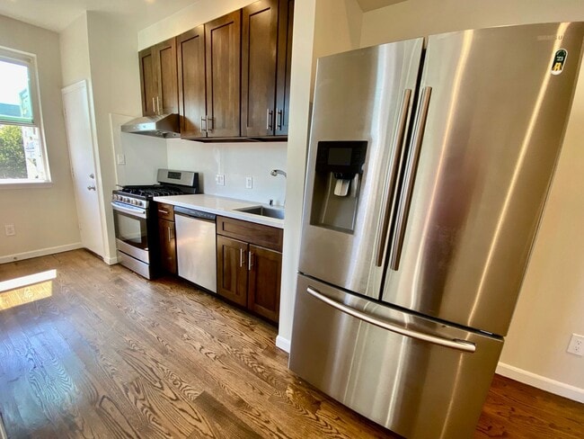Photo - 1753-1763-1763 Fulton St Unidad 1757