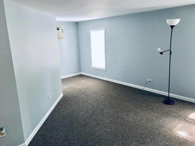 Photo - 410 E 9th St Unit 2