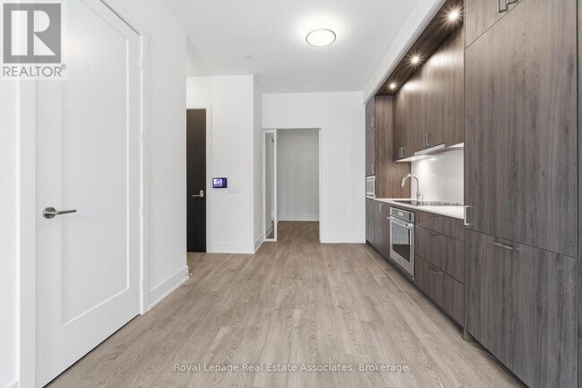 Photo - 259 The Kingsway Unité 103