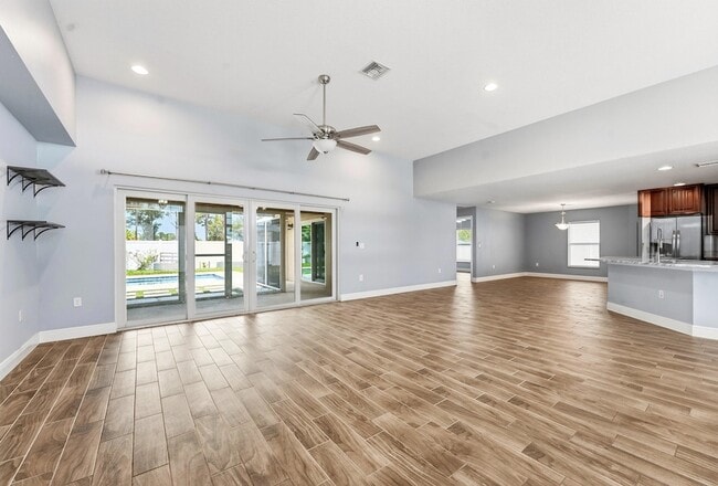 Photo - 1280 SW Kalevala Dr