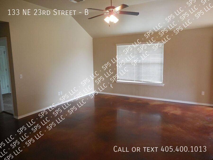Photo - 133 NE 23rd St Unit B