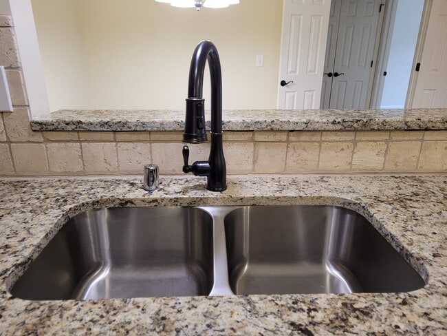 Granite Counters - Overbrook Apartments Unit 507-303