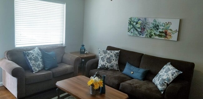 Photo - 4344 Clifford Rd