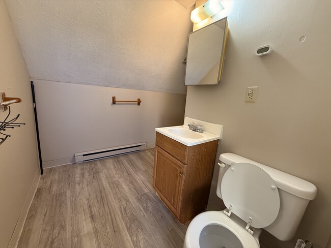 Photo - 25 Holman St Unit 3